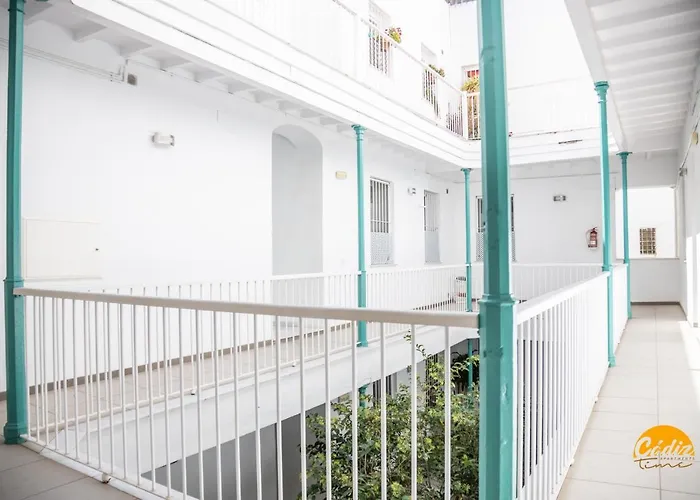 El Patio Del Mar By Time * Cadix